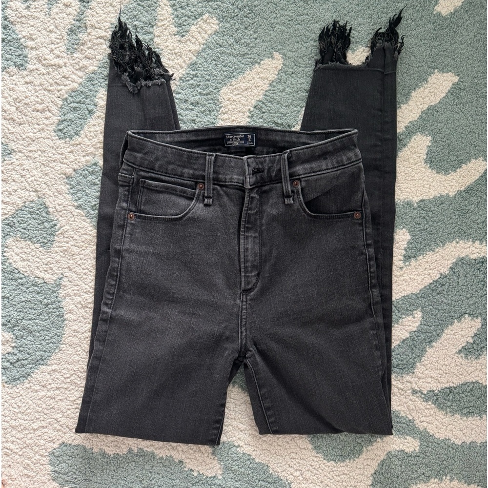 A & F HIGH RISE JEANS. Faded black. Sz 2